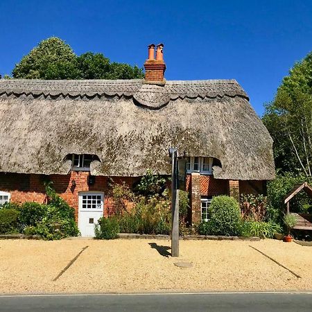 Thatched Cottage Hotel Брокенхёрст Экстерьер фото